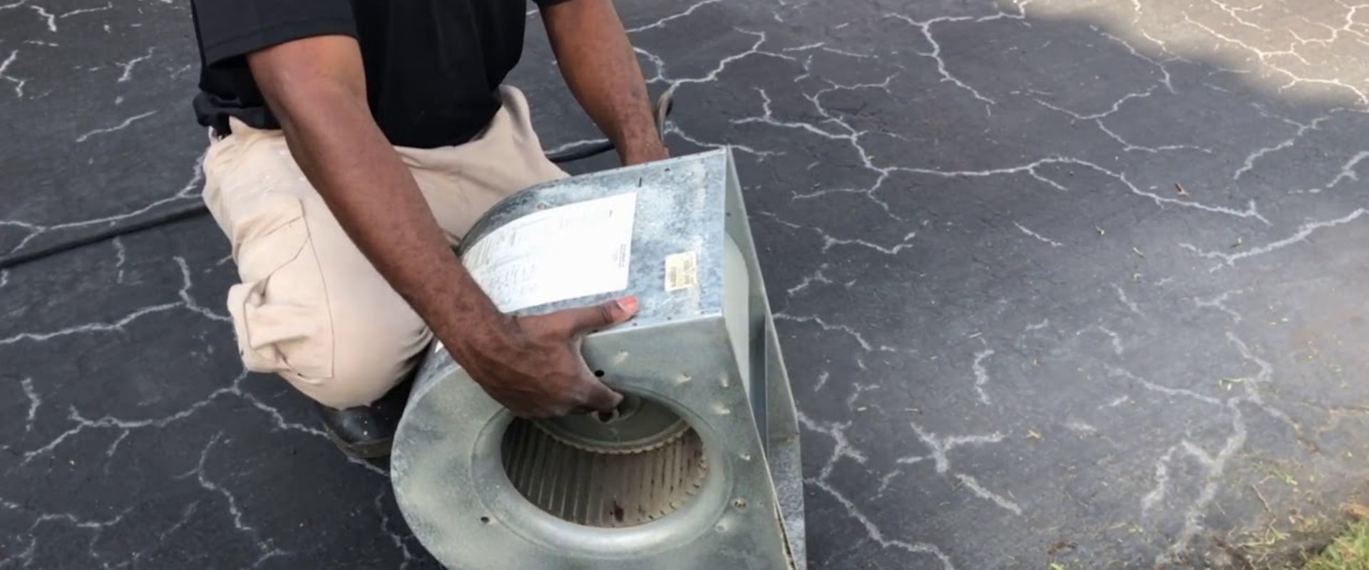 Common Mistakes to Avoid When Cleaning Vents in Boca Raton, FL